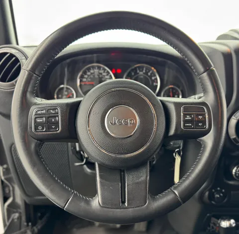 Jeep Wrangler Willys Wheeler 3.6L A/T 2018