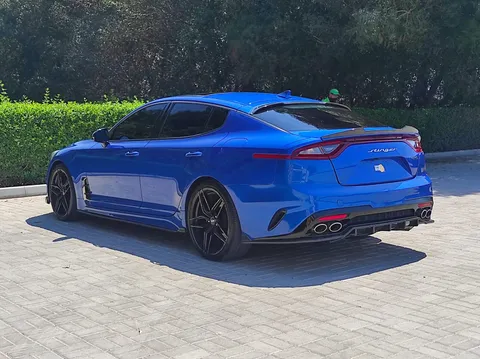 Kia Stinger 2.0T 255 PS 2021