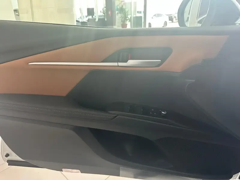 Toyota Camry 2025 Grandi 2.5L