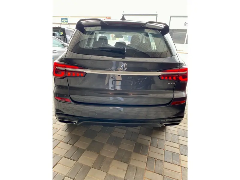 Discover undefined undefined Exterior Interior Images.Find all aspects and details of cars.