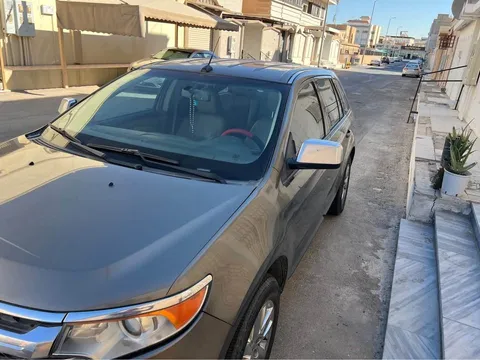 Discover undefined undefined Exterior Interior Images.Find all aspects and details of cars.