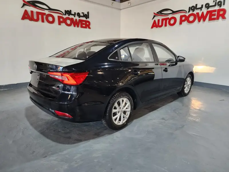 MG 5 2025