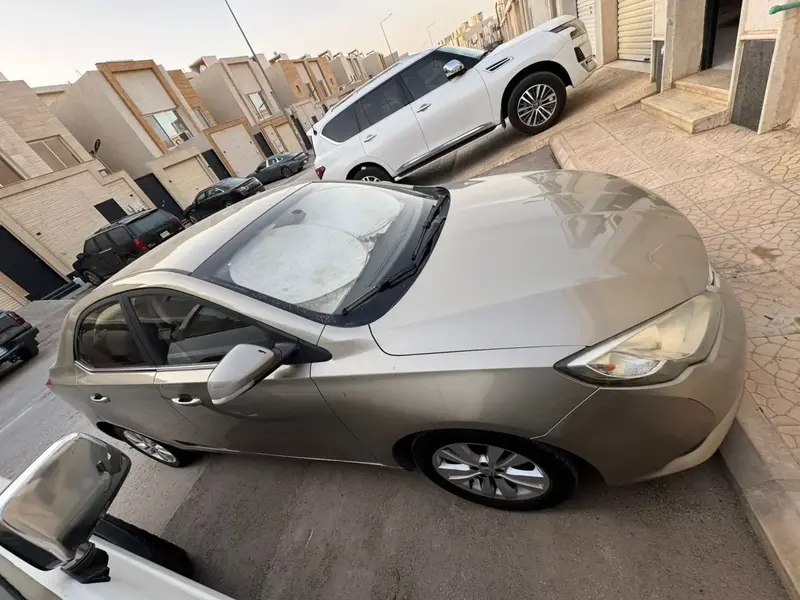 Discover undefined undefined Exterior Interior Images.Find all aspects and details of cars.