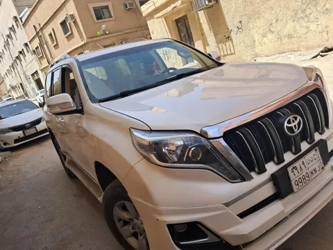 Discover undefined undefined Exterior Interior Images.Find all aspects and details of cars.