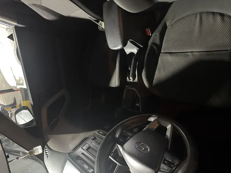 Discover undefined undefined Exterior Interior Images.Find all aspects and details of cars.