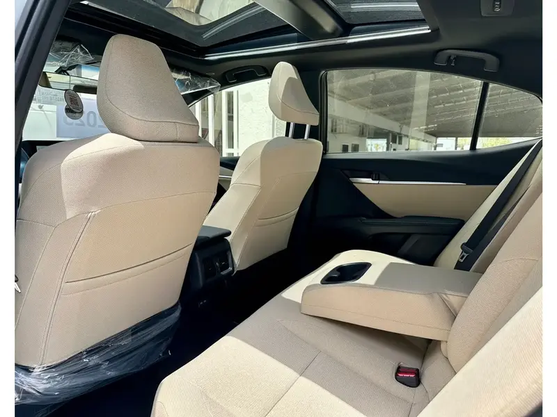 Toyota Camry 2025