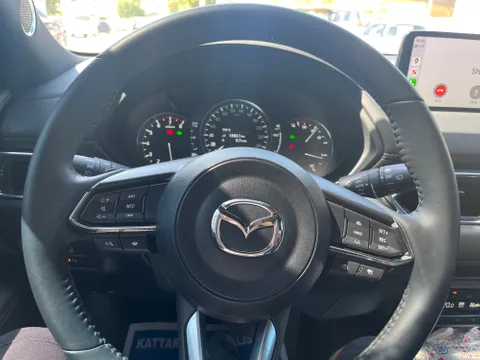 Discover undefined undefined Exterior Interior Images.Find all aspects and details of cars.
