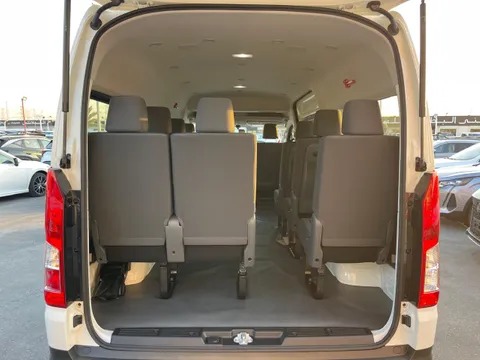 New Toyota Hiace 3.5L high roof commuter (13 seater) 2025