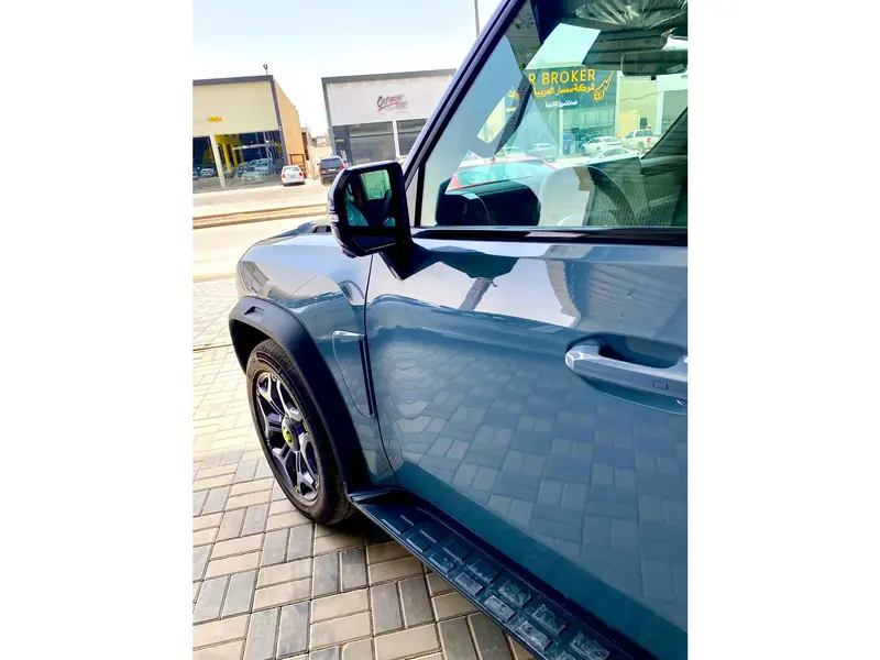 Discover undefined undefined Exterior Interior Images.Find all aspects and details of cars.
