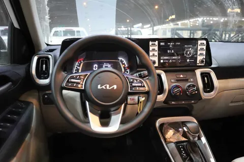 New Kia Sonet 2023