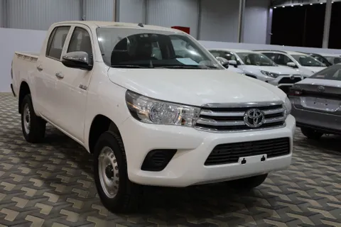 New Toyota Hilux 2.4L Double Cab 4x4 2024