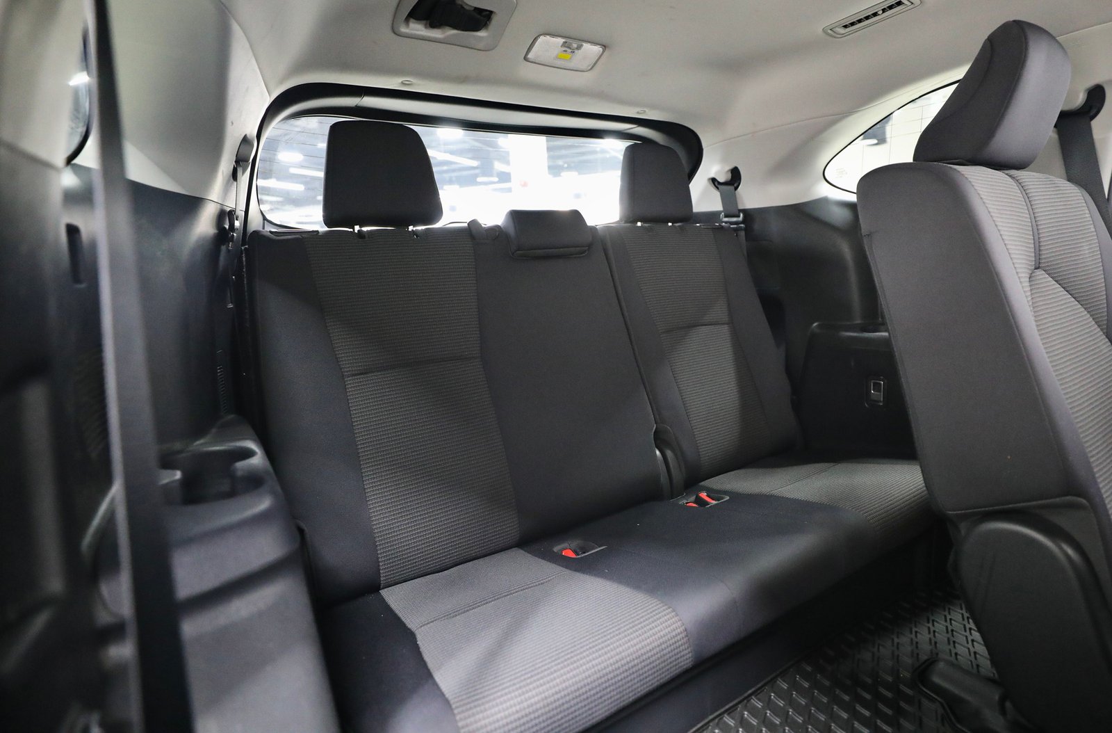 Discover undefined undefined Exterior Interior Images.Find all aspects and details of cars.