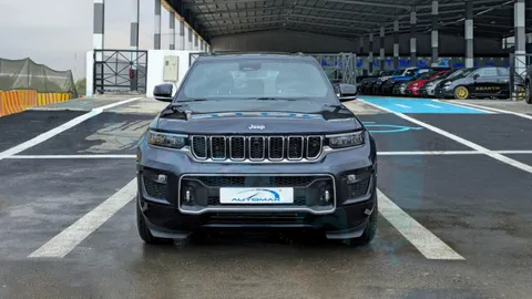 New Jeep Grand Cherokee 3.6L Overland 2024