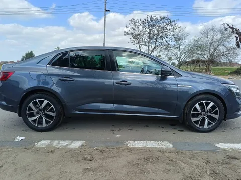 Discover undefined undefined Exterior Interior Images.Find all aspects and details of cars.