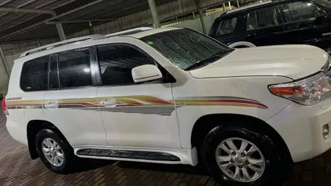 Toyota Land Cruiser 2010