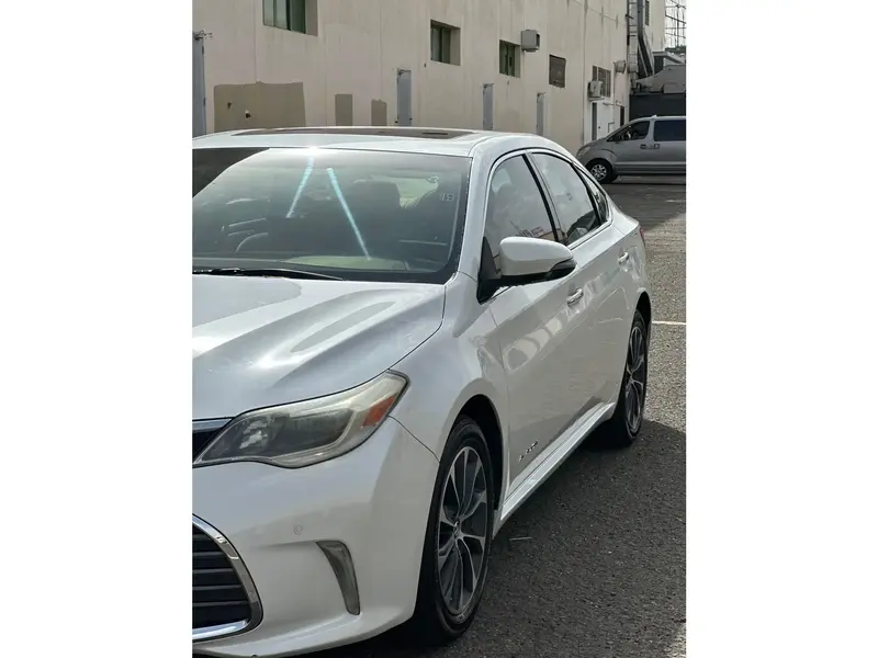 Toyota Avalon 2016
