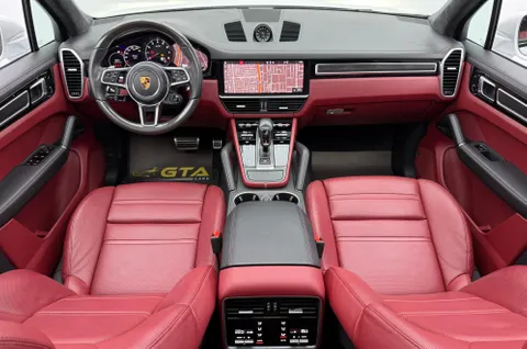 Porsche Cayenne GTS 2021
