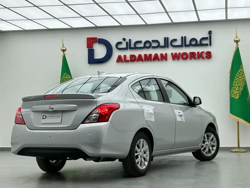 Nissan Sunny 2024