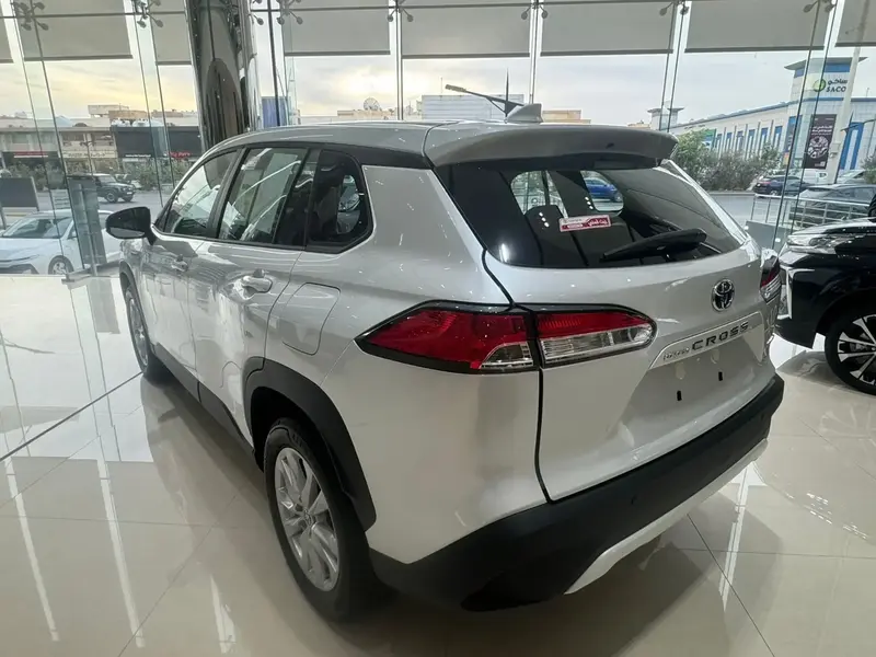 Toyota Corolla Cross 2024 XLE Hybrid