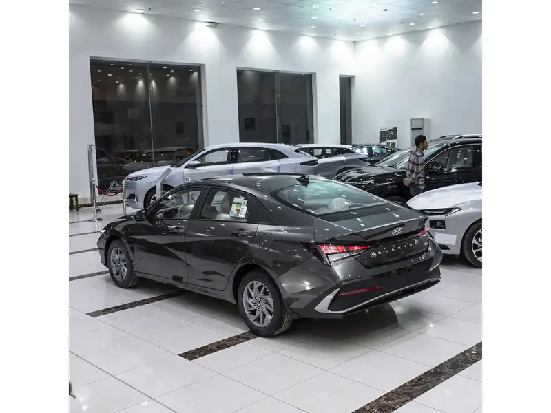 Hyundai Elantra 2025