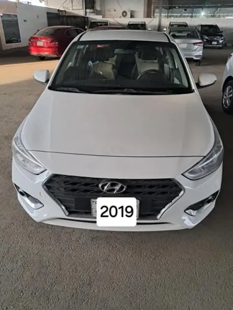 hyundai hyundai-accent image Hyundai Accent 2019
