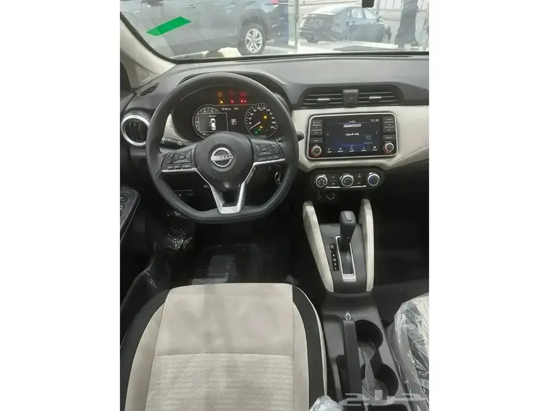Nissan Sunny 2024