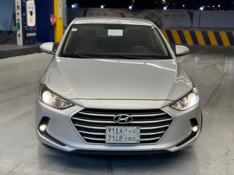 hyundai hyundai-elantra image Hyundai Elantra 2017