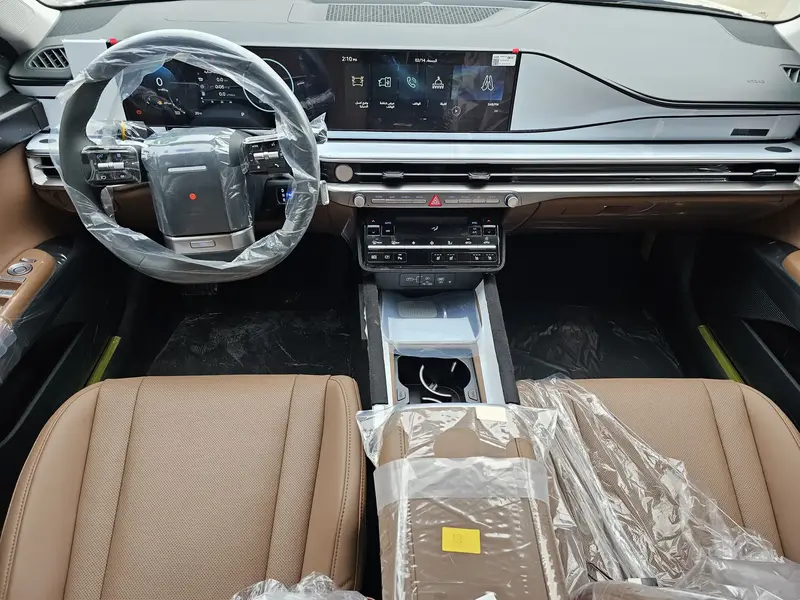 Discover undefined undefined Exterior Interior Images.Find all aspects and details of cars.