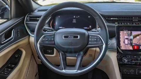 Discover undefined undefined Exterior Interior Images.Find all aspects and details of cars.