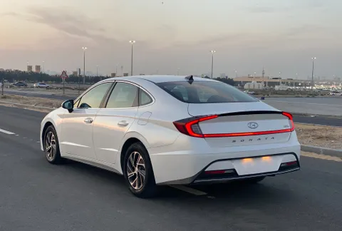 Hyundai Sonata 2.0L Hybrid SE 2020