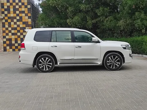 Toyota Land Cruiser 4.0L GXR 2019
