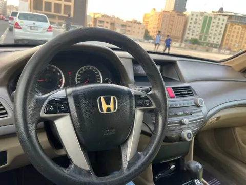 Discover undefined undefined Exterior Interior Images.Find all aspects and details of cars.