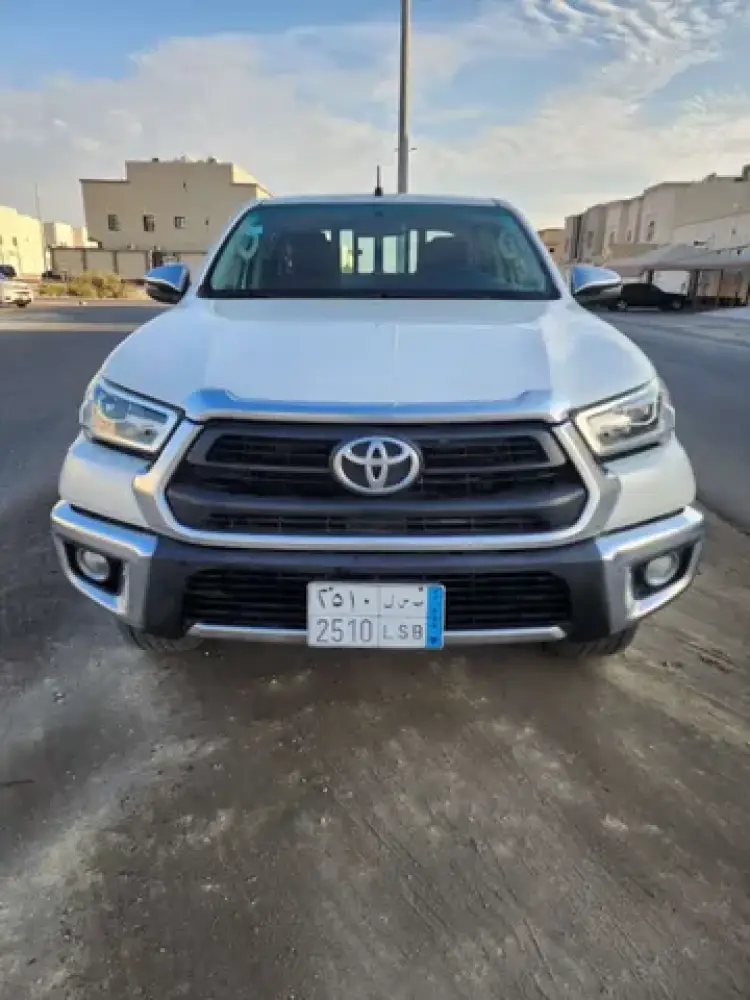 toyota toyota-hilux image Toyota Hilux 2021