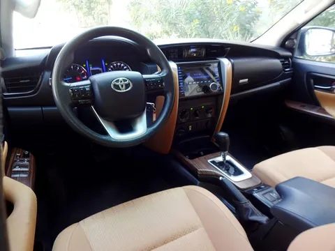 Toyota Fortuner 2.7L (4X4) 2020