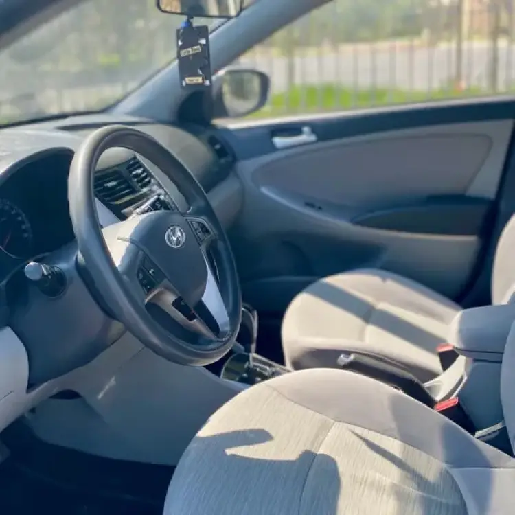 hyundai hyundai-accent image Hyundai Accent 1.6L 2018