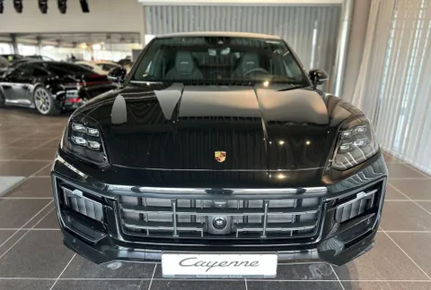 New Porsche Cayenne GTS 2025