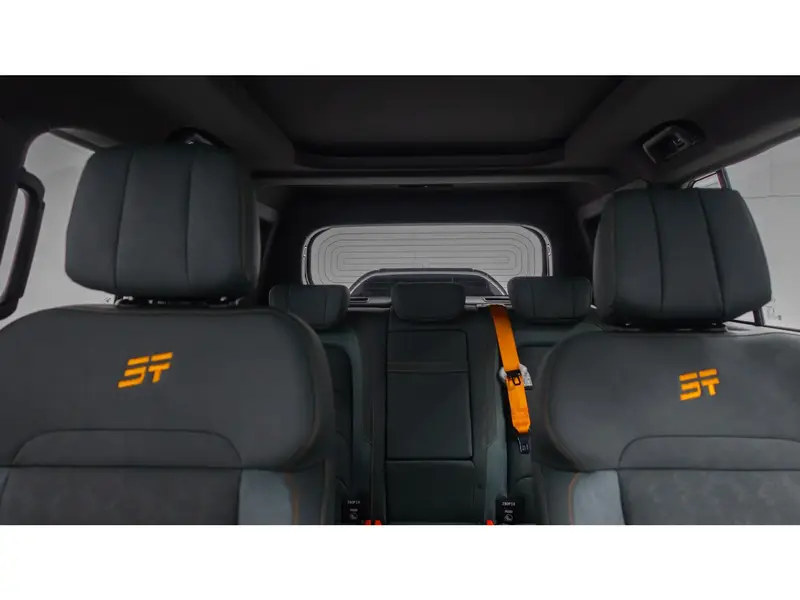 Discover undefined undefined Exterior Interior Images.Find all aspects and details of cars.