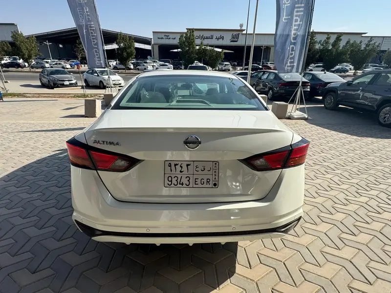 Nissan Altima 2022
