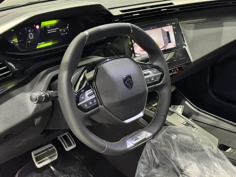 Peugeot 408 2025
