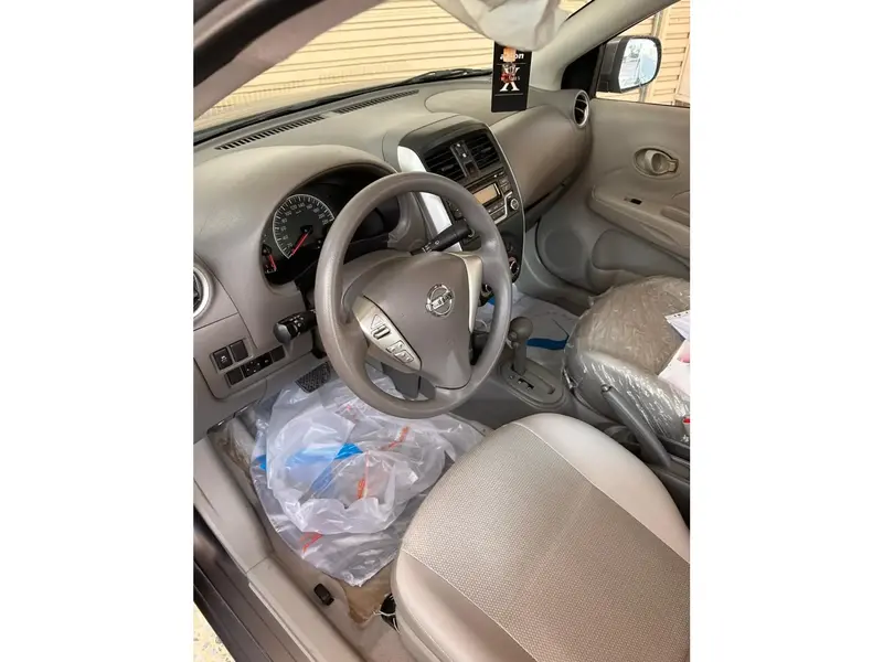 Nissan Sunny 2018