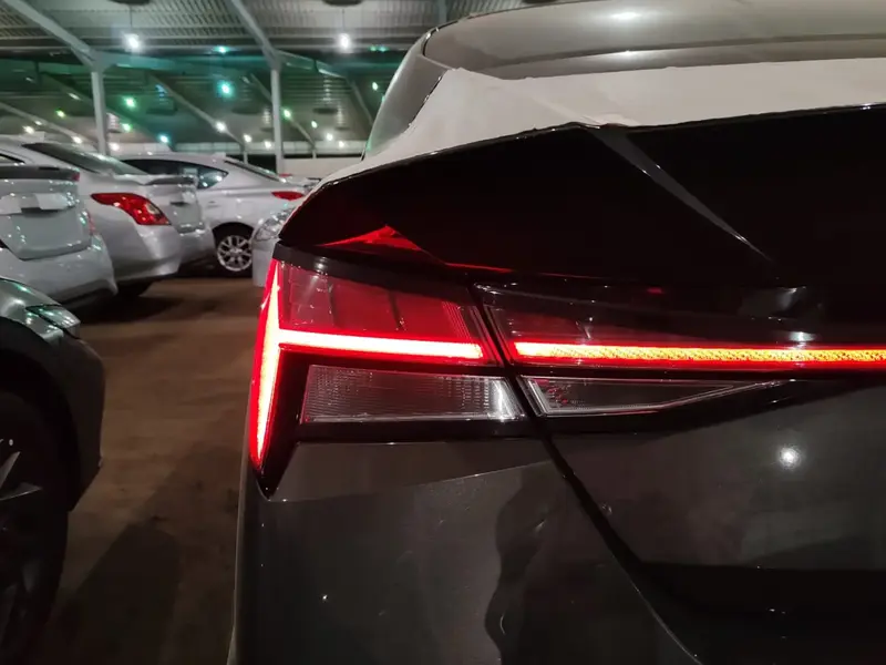 Hyundai Elantra 2025