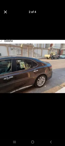 استكشف undefined undefined الصور الخارجية والداخلية. اكتشف جميع جوانب وتفاصيل السيارات.
