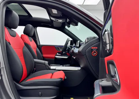 Mercedes-Benz GLB AMG 35 4MATIC 2024