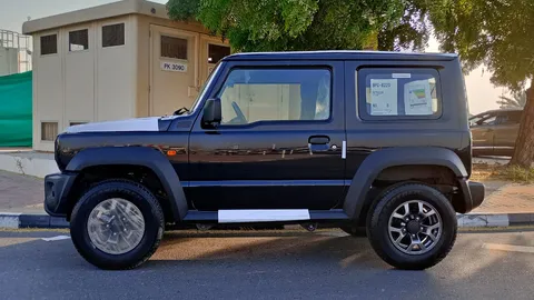 Discover undefined undefined Exterior Interior Images.Find all aspects and details of cars.