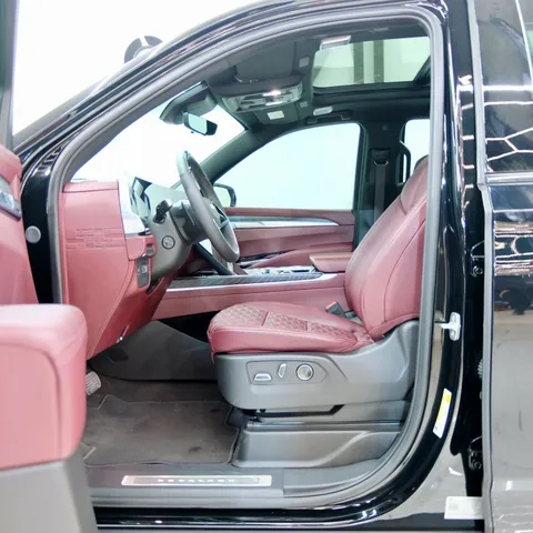 New Cadillac Escalade 6.2L Premium Luxury Platinum 2025