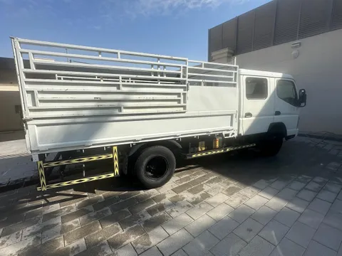Mitsubishi Canter 2015