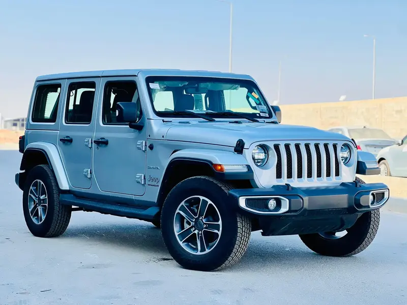 Discover undefined undefined Exterior Interior Images.Find all aspects and details of cars.