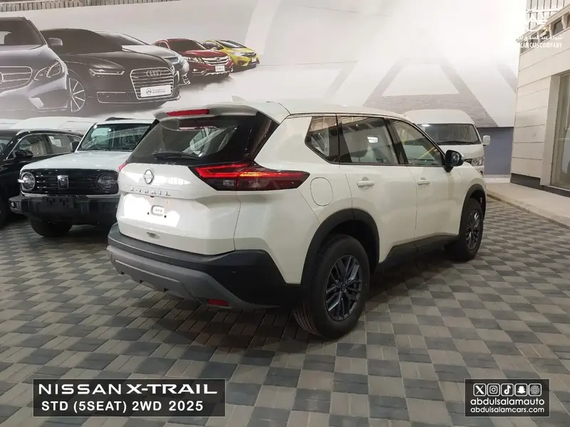 Nissan X-Trail 2025