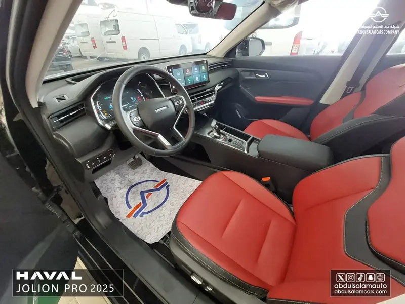 Discover undefined undefined Exterior Interior Images.Find all aspects and details of cars.