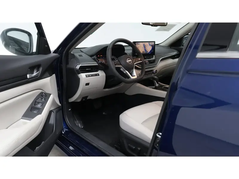 Nissan Altima 2024